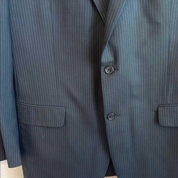 Jos. A. Bank Black Blazer Single-Breasted Notched Lapel - Picture 3 of 10